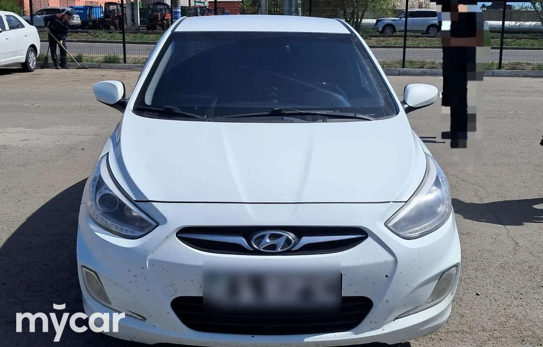 Hyundai Accent 2014