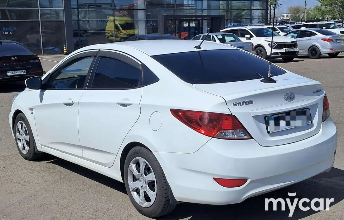 Hyundai Accent 2014