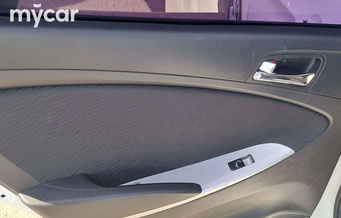 Hyundai Accent 2014