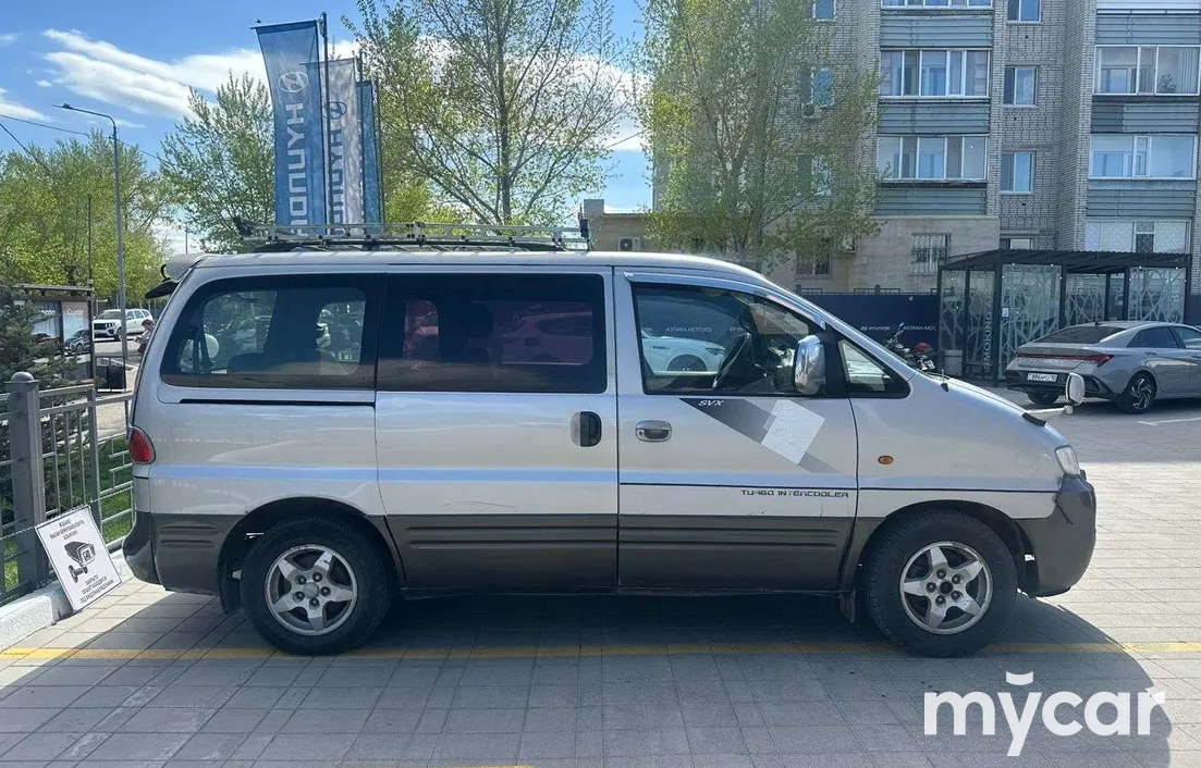 Hyundai Starex 2000