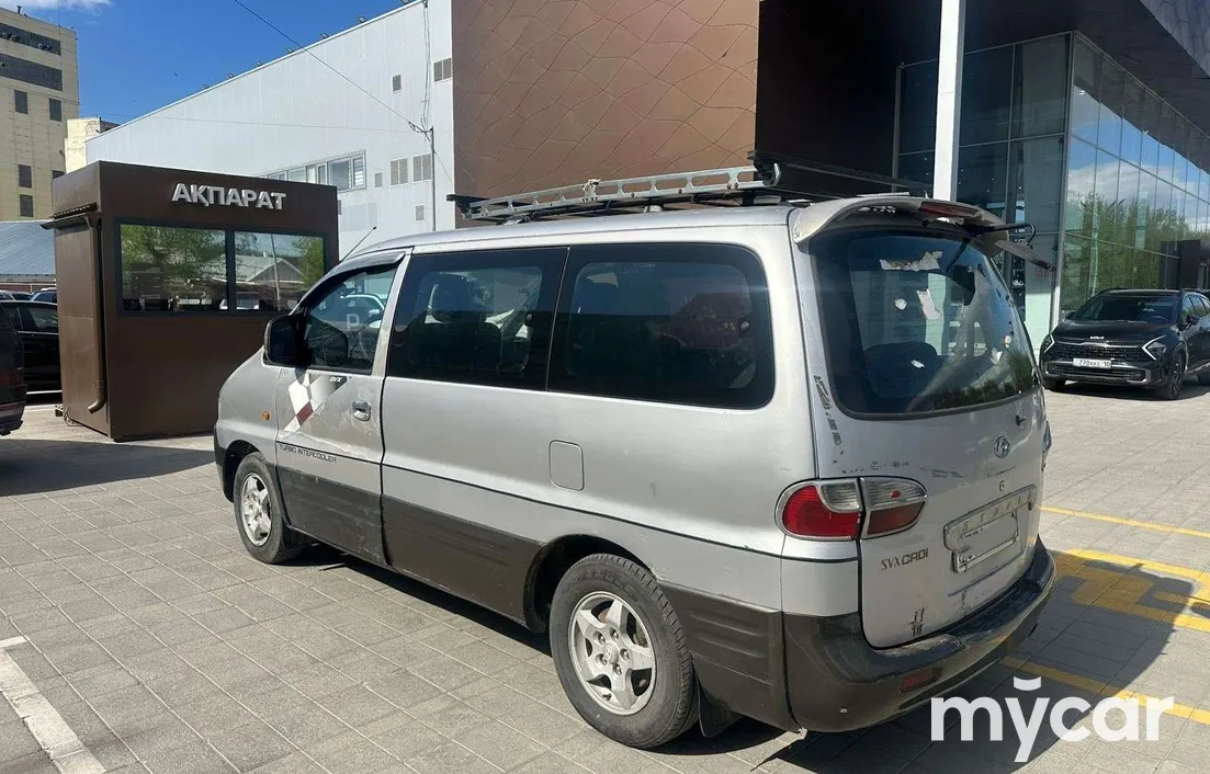 Hyundai Starex 2000