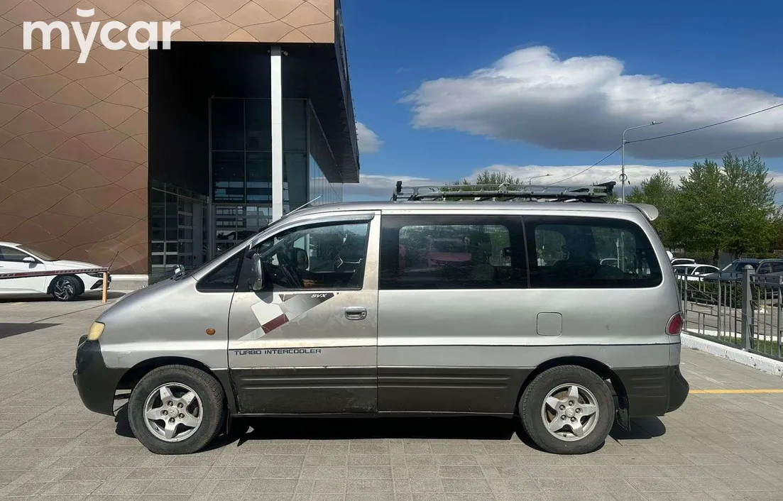 Hyundai Starex 2000