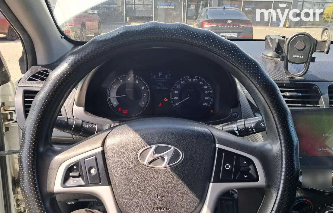 Hyundai Accent 2014
