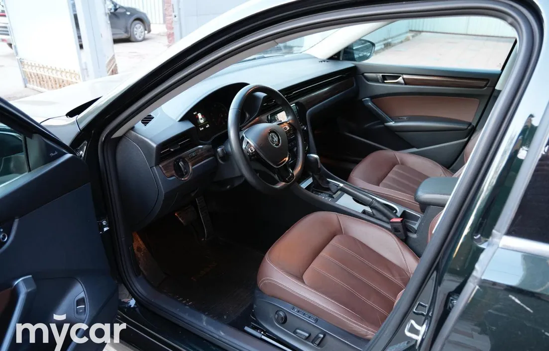 Volkswagen Passat 2021