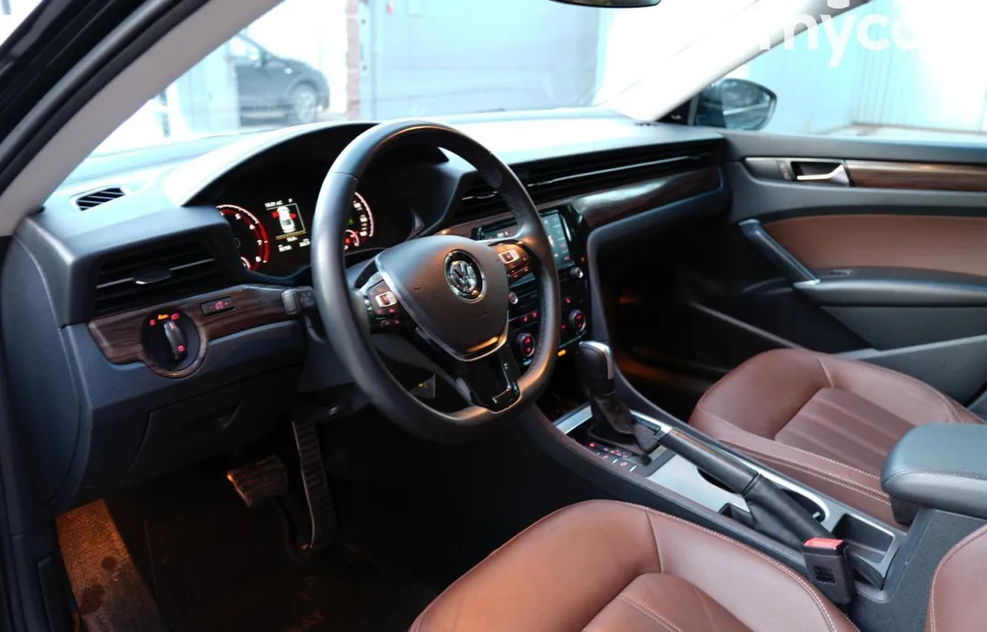 Volkswagen Passat 2021