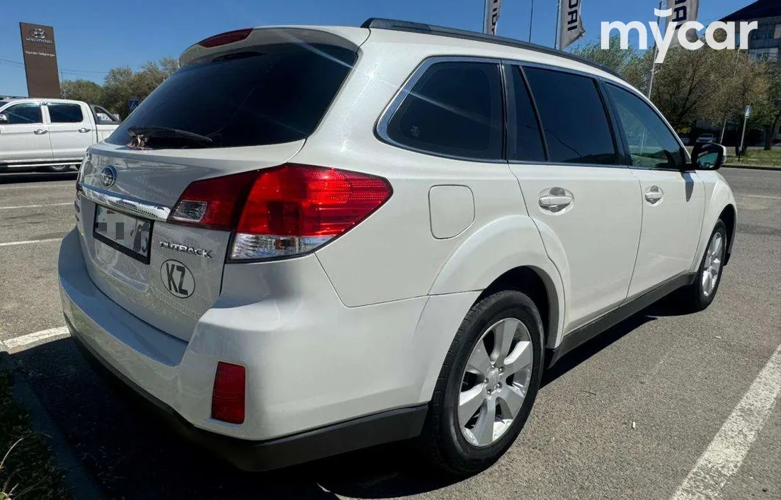 Subaru Outback 2011