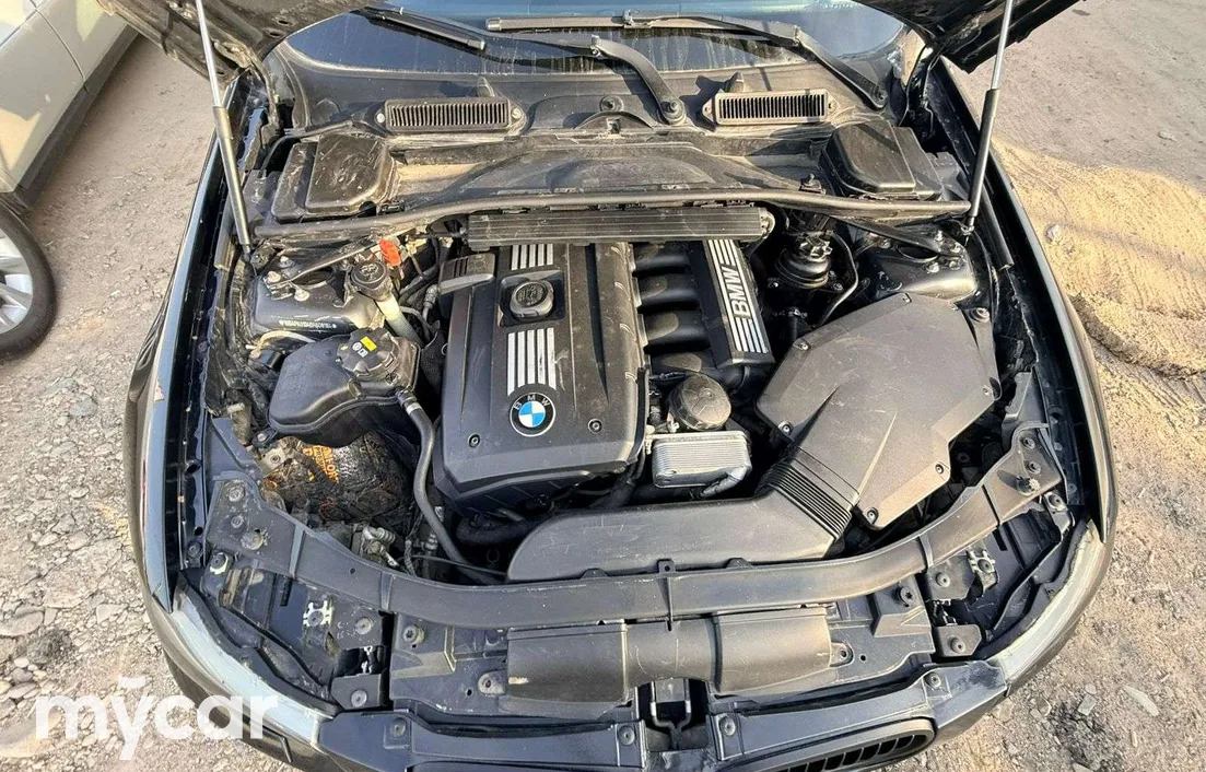 BMW 3 серия 2011