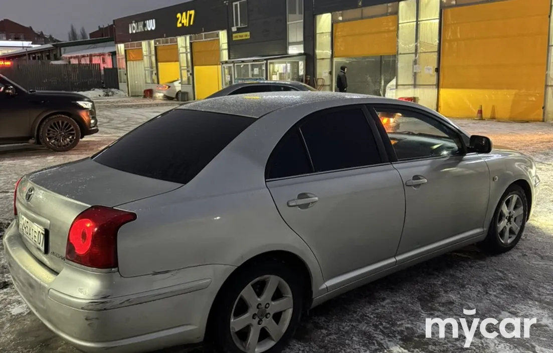 Toyota Avensis 2004