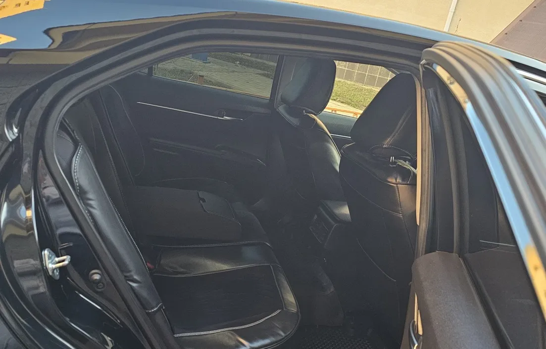 Toyota Camry 2023