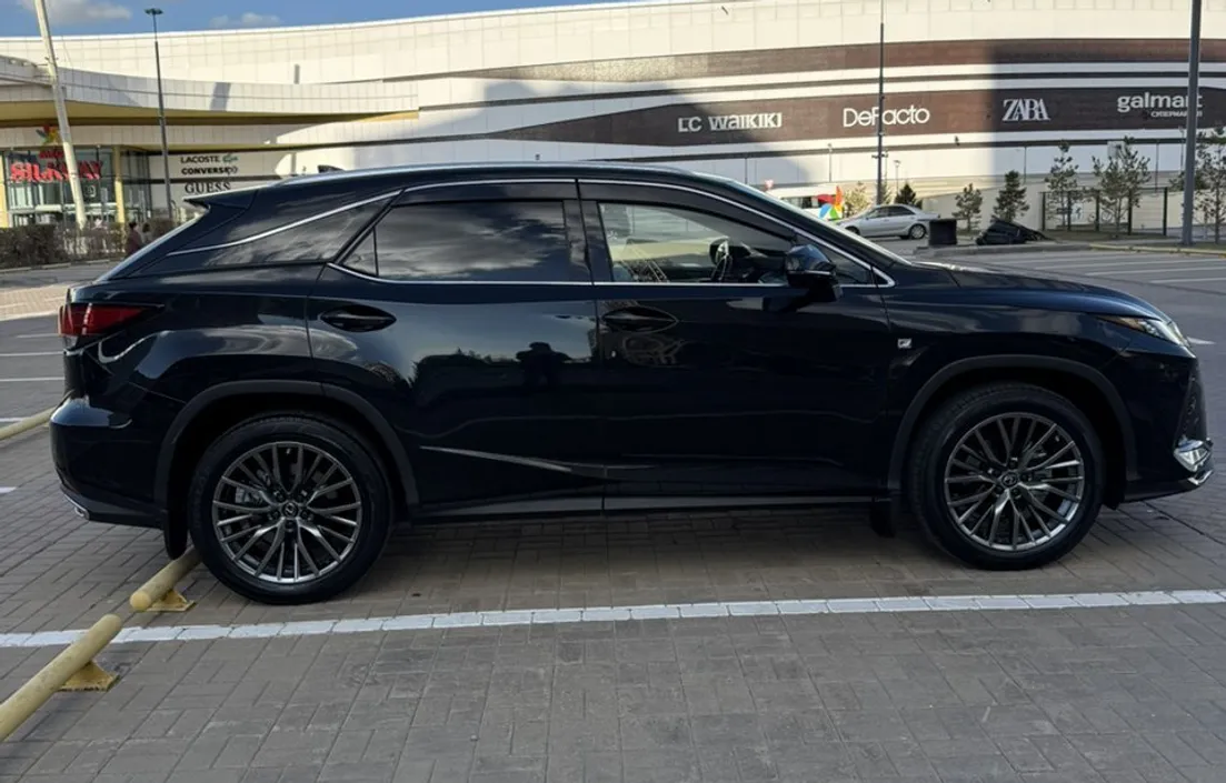 Lexus RX 2021