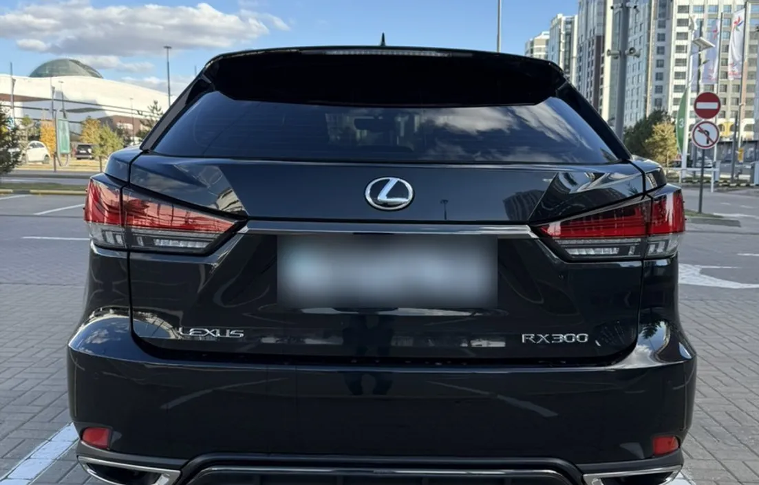 Lexus RX 2021