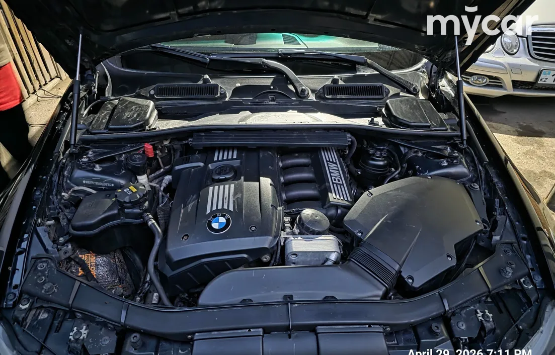 BMW 3 серия 2011