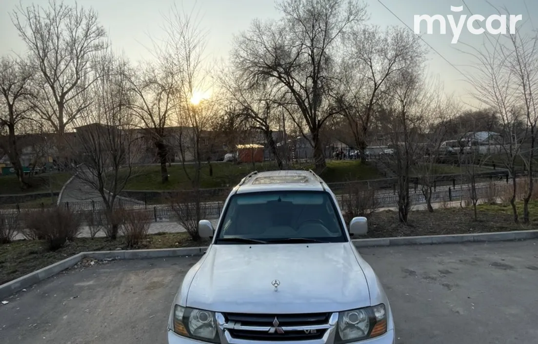 Mitsubishi Pajero 2002
