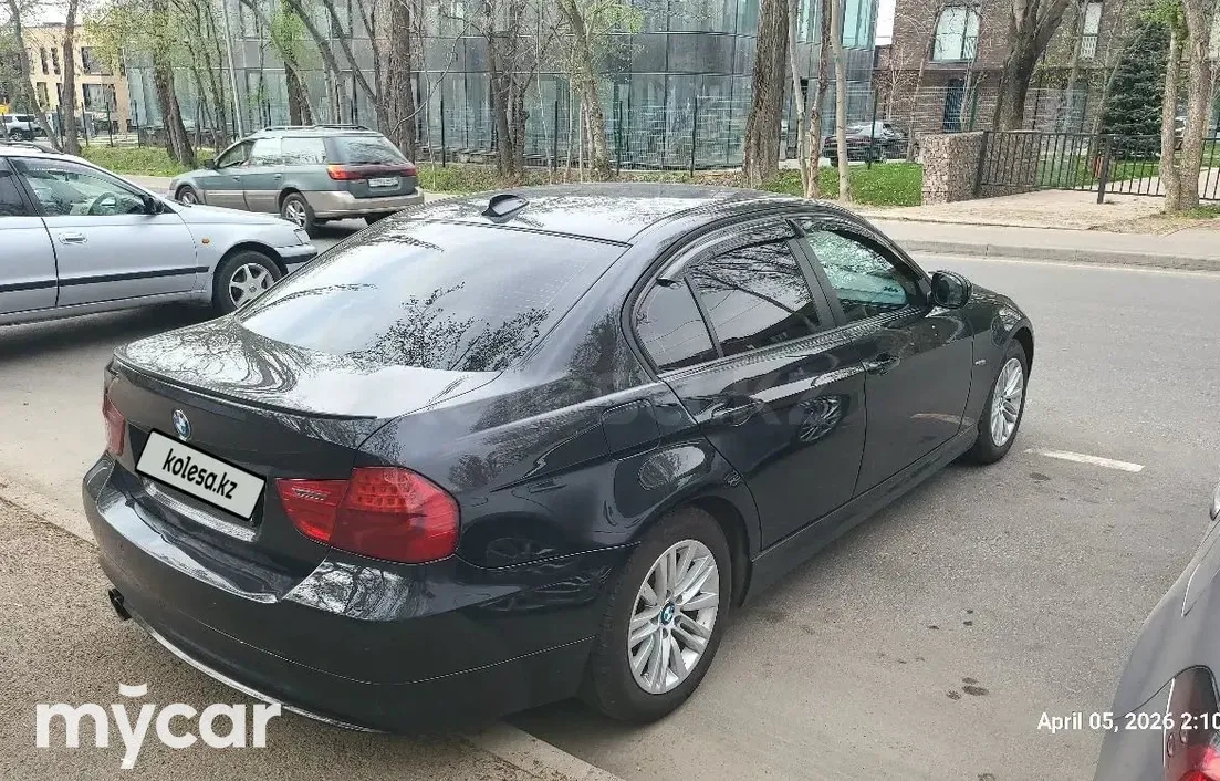 BMW 3 серия 2011