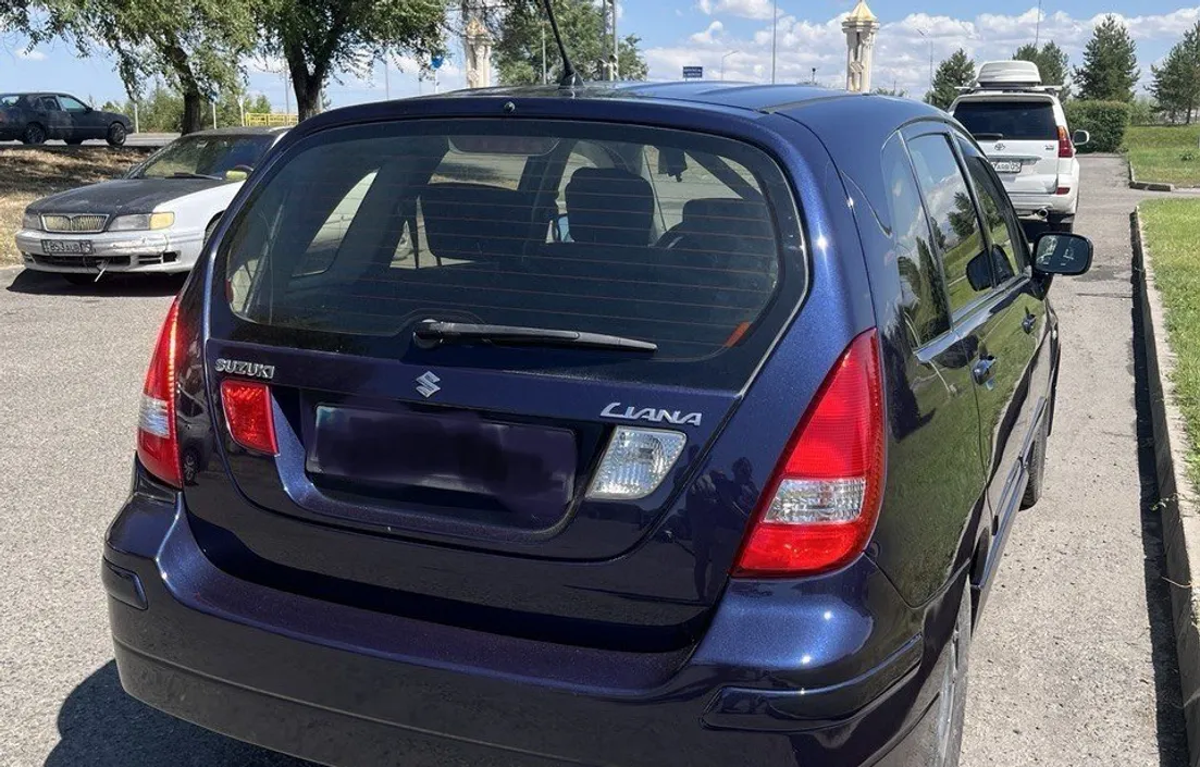 Suzuki Liana 2004