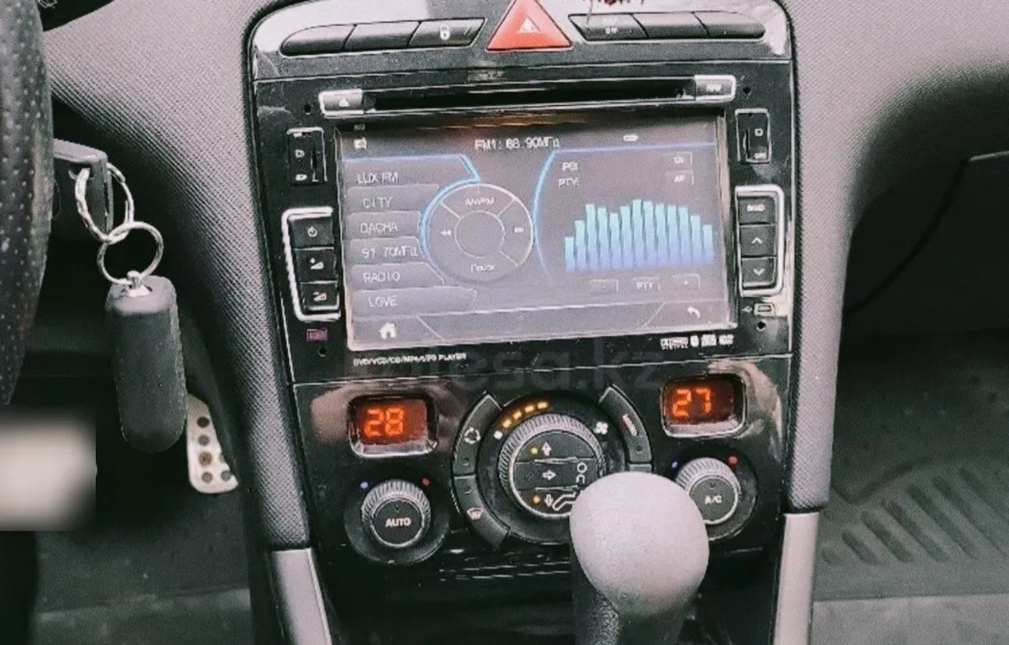 Peugeot 308 2012
