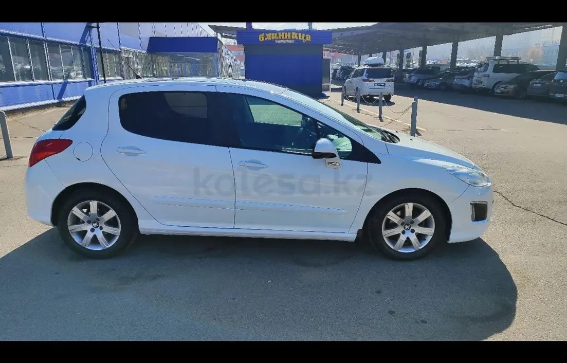 Peugeot 308 2012