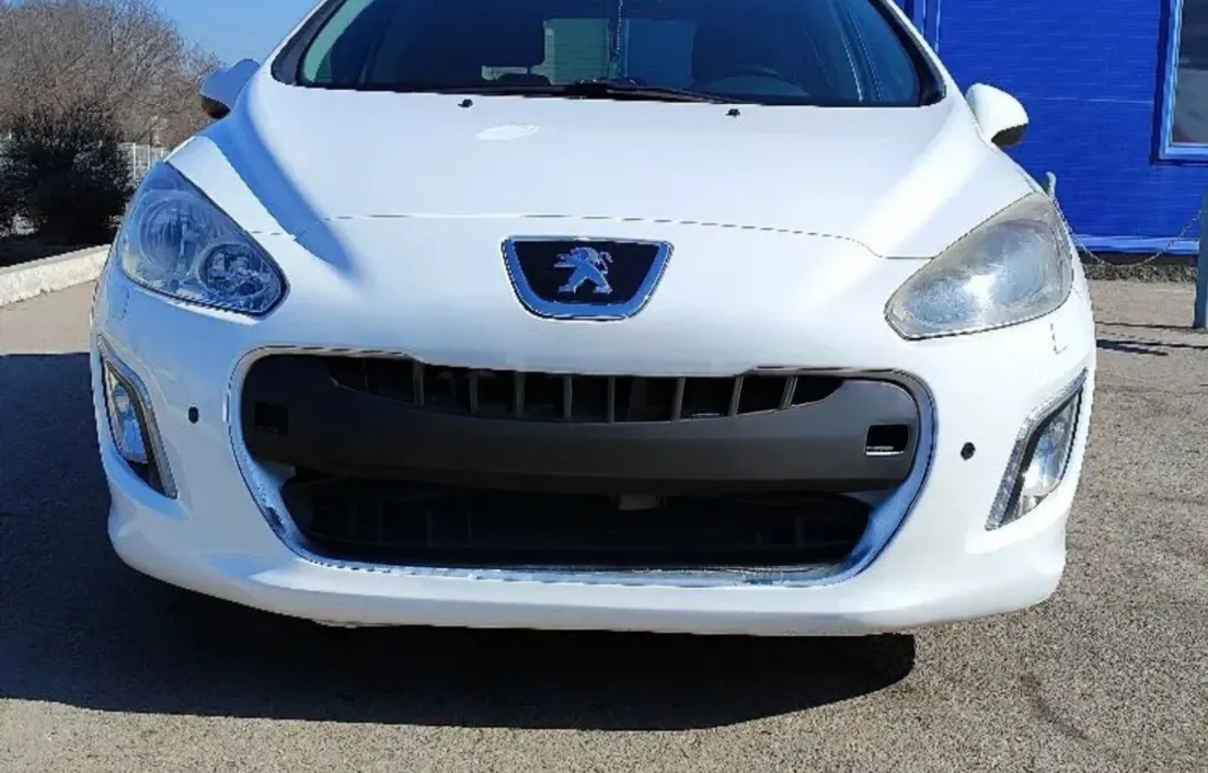 Peugeot 308 2012