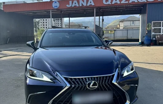 фото Lexus ES Новая за 17000000 тенге