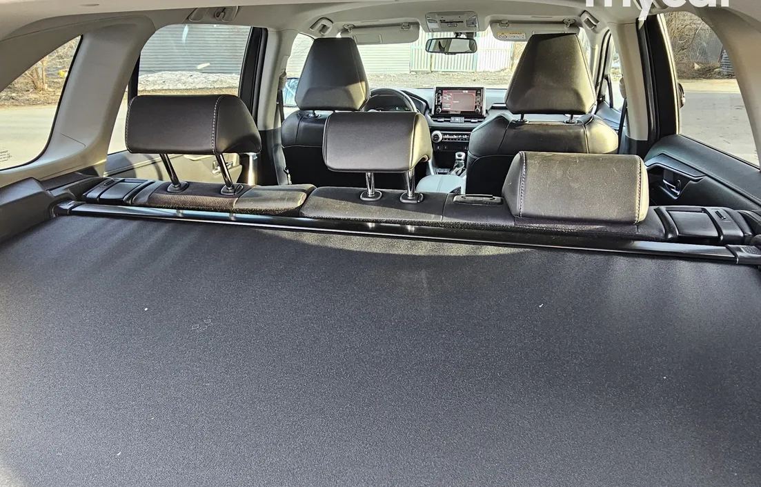 Toyota RAV4 2021