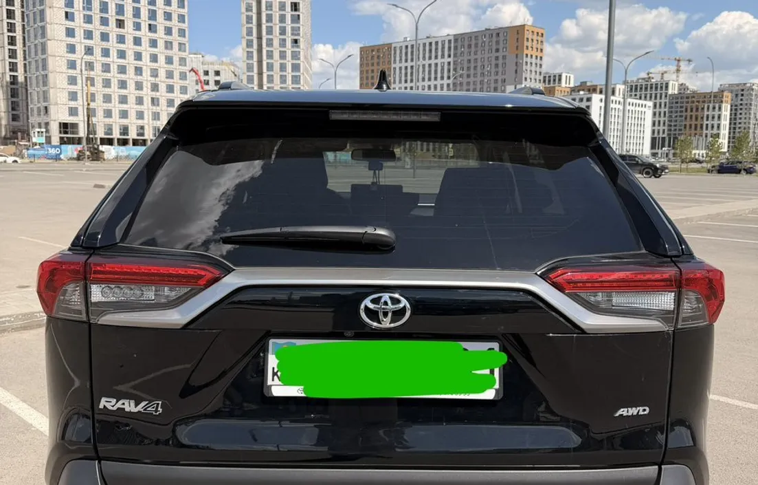 Toyota RAV4 2024