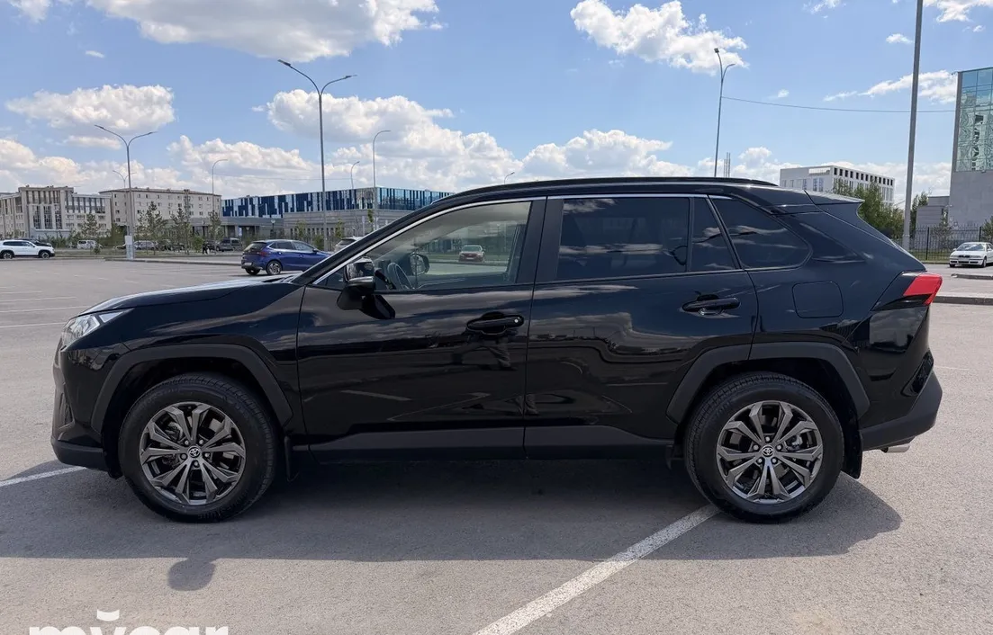 Toyota RAV4 2024