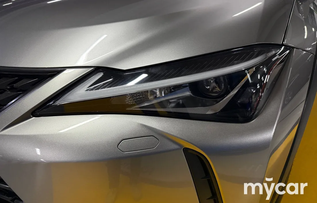 Lexus UX 2020