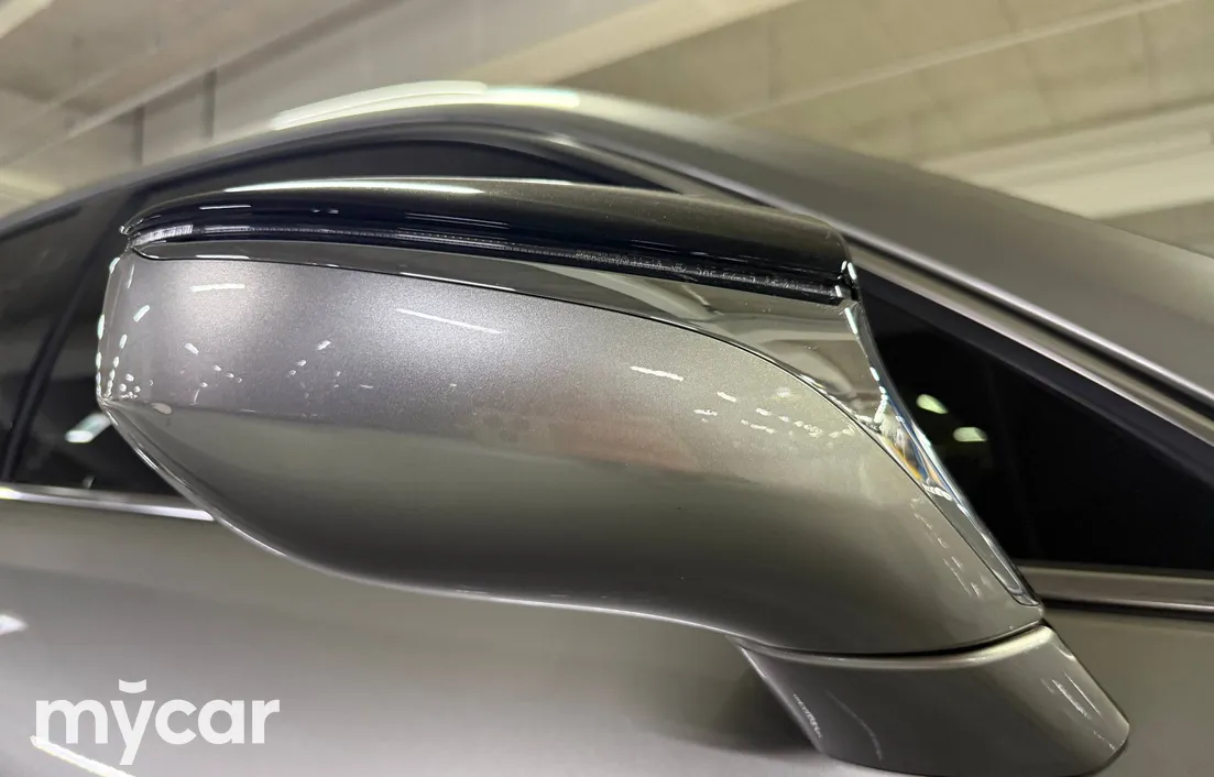 Lexus UX 2020