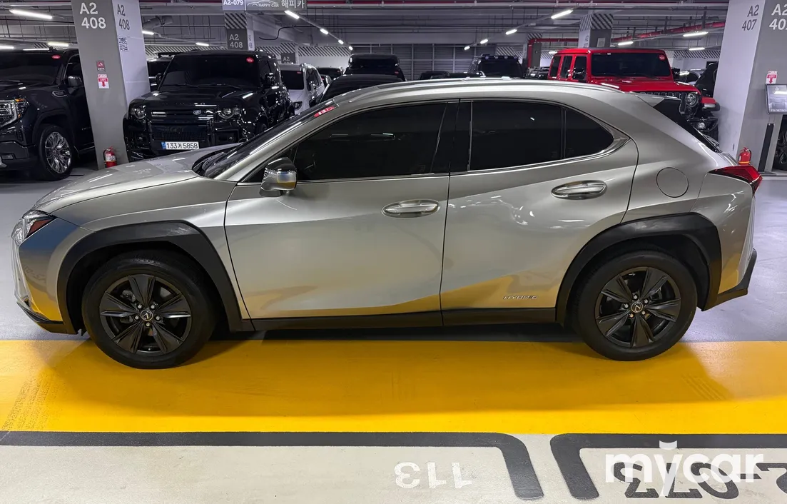 Lexus UX 2020