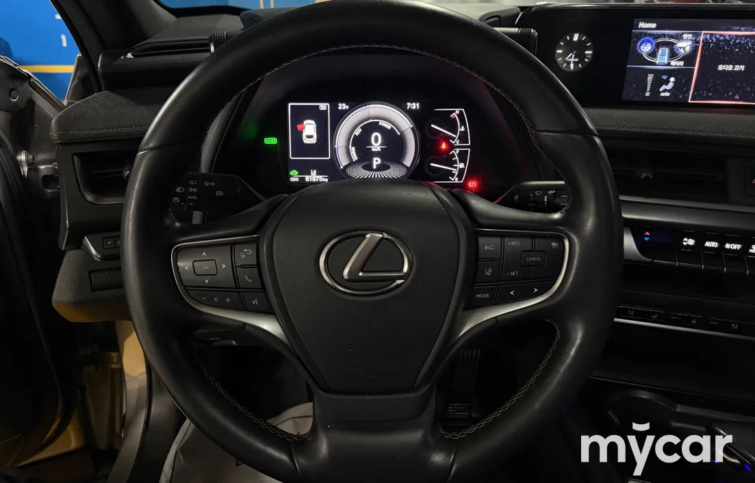Lexus UX 2020
