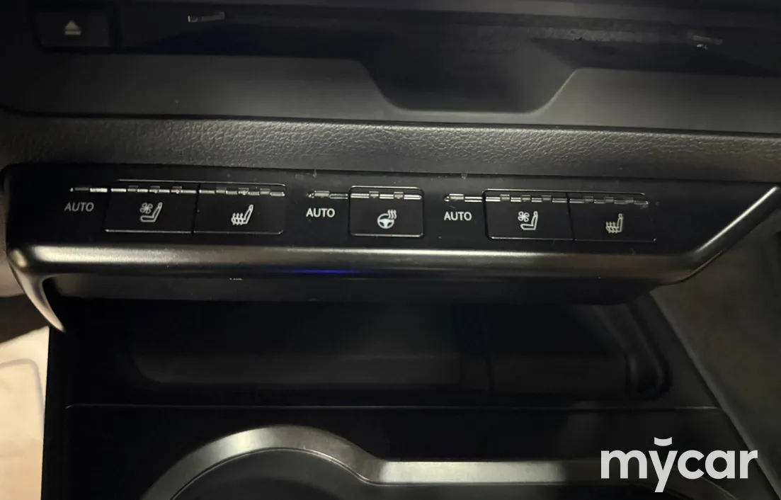 Lexus UX 2020