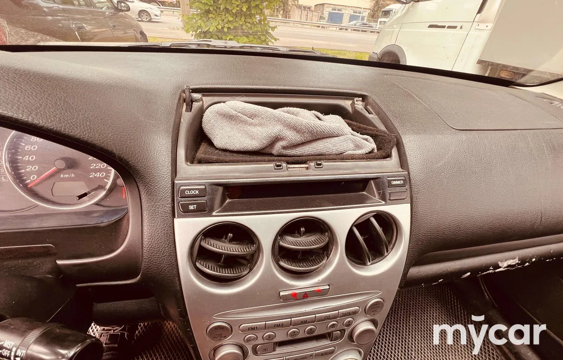 Mazda 6 2004
