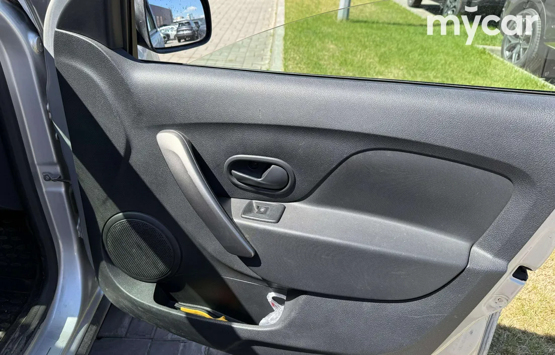 Renault Sandero 2015