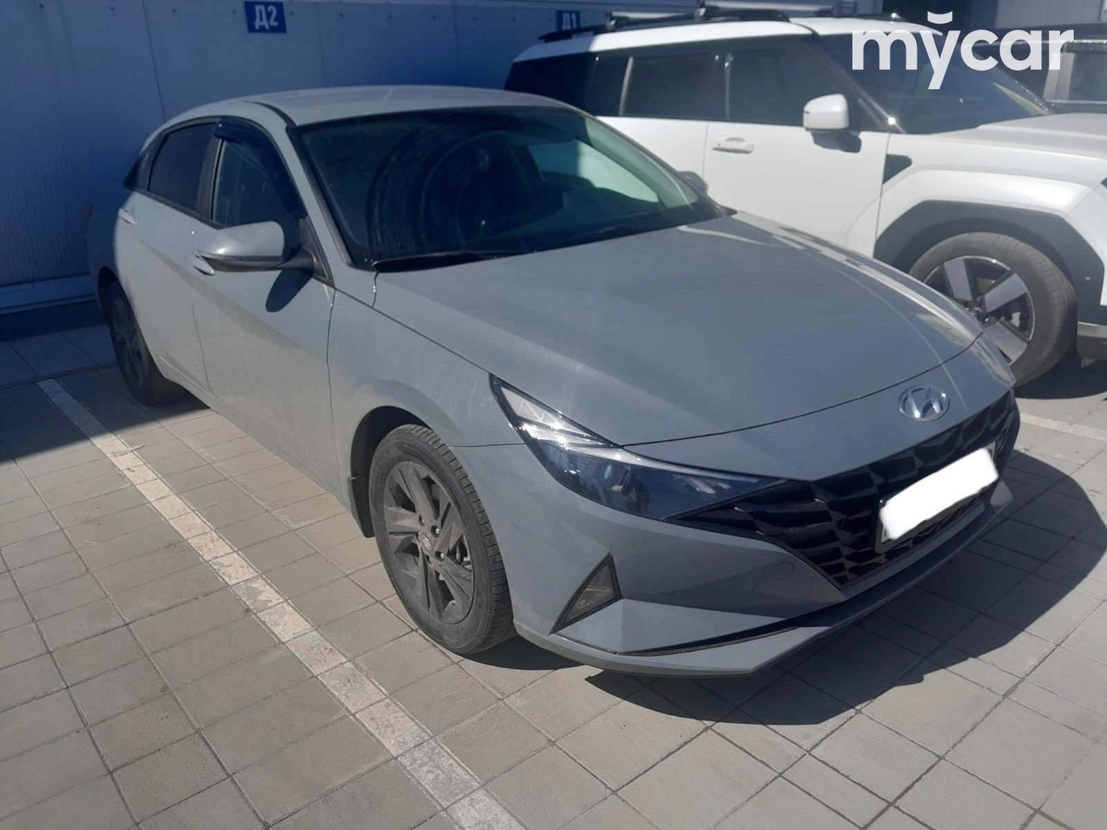 Hyundai Elantra 2022