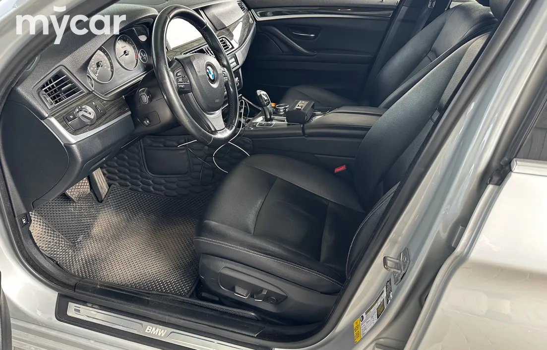 BMW 5 серия 2013
