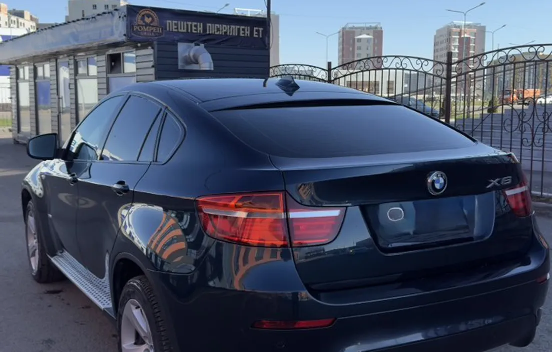 BMW X6 2013