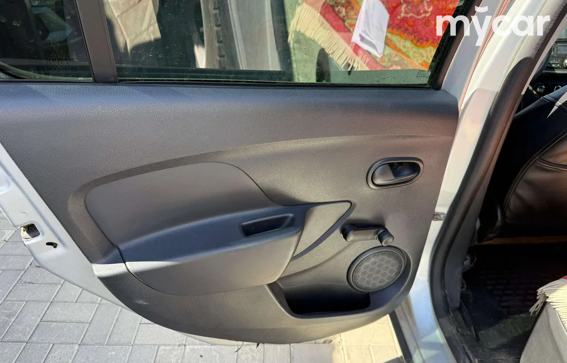 Renault Sandero 2015