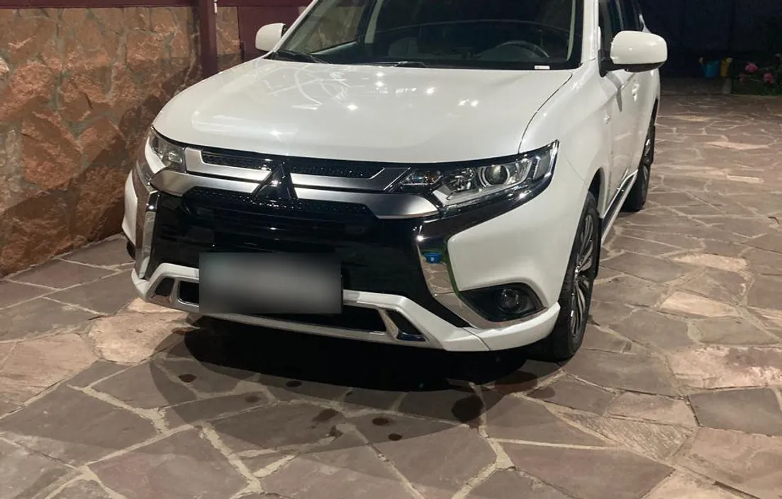 Mitsubishi Outlander 2022