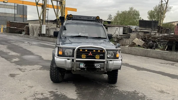 фото Mitsubishi Pajero Новая за 2000000 тенге