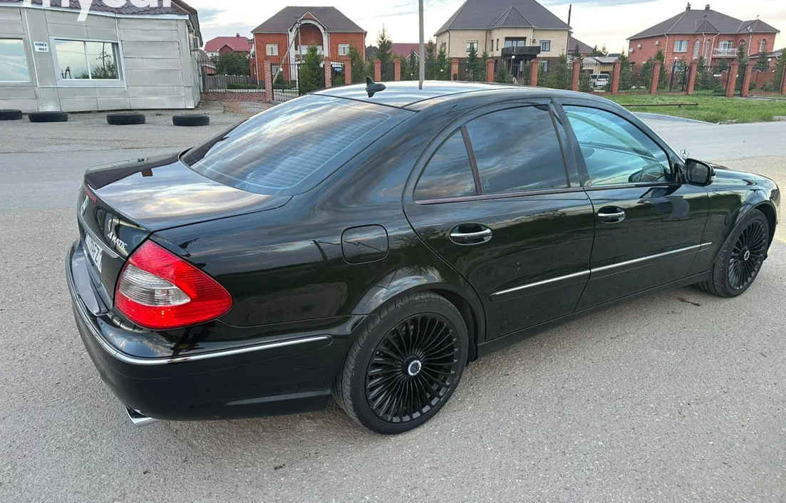 Mercedes-Benz E-Класс 2008