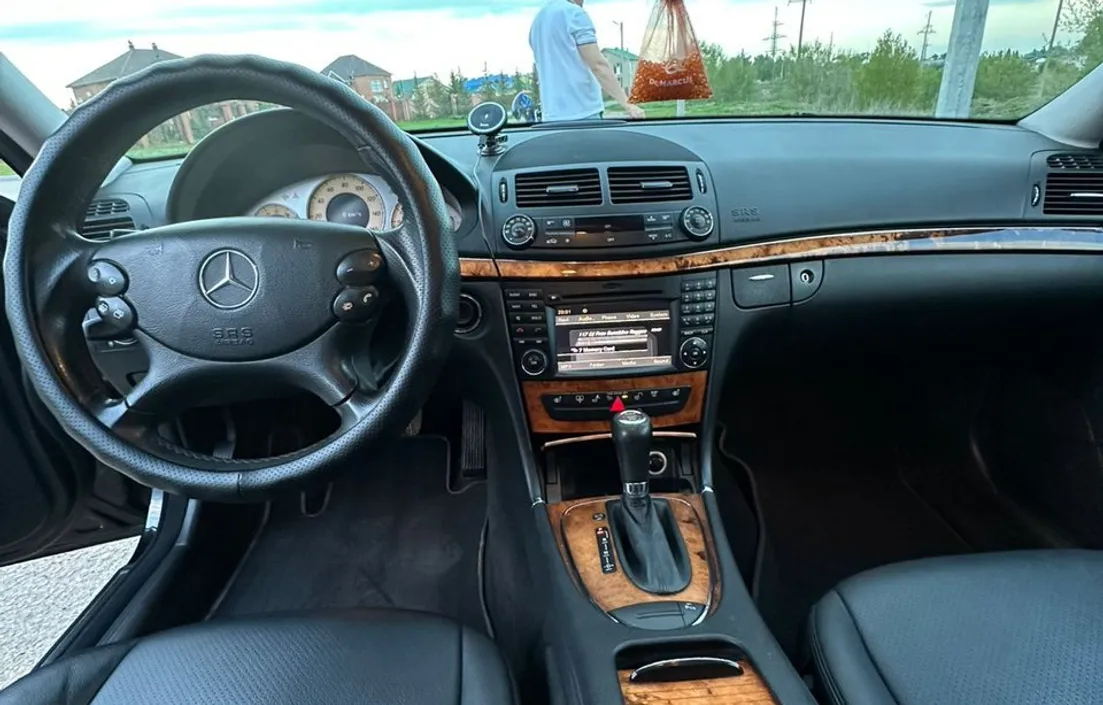 Mercedes-Benz E-Класс 2008