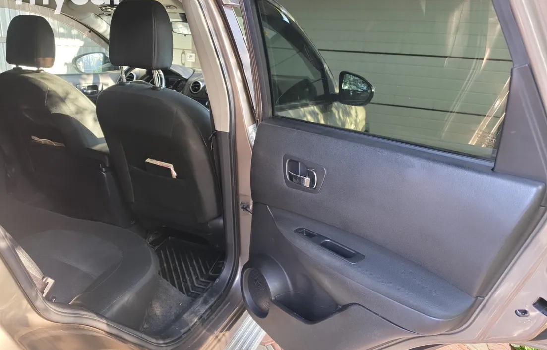 Nissan Qashqai 2012