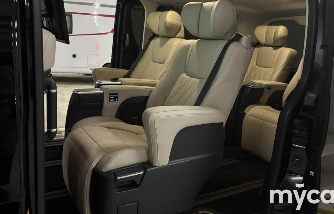 Toyota Granvia 2025