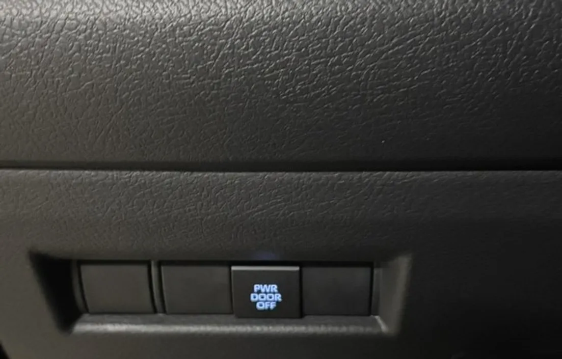 Toyota Hiace 2025
