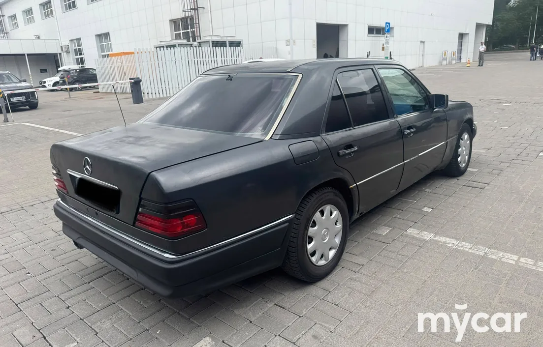 Mercedes-Benz E-Класс 1995