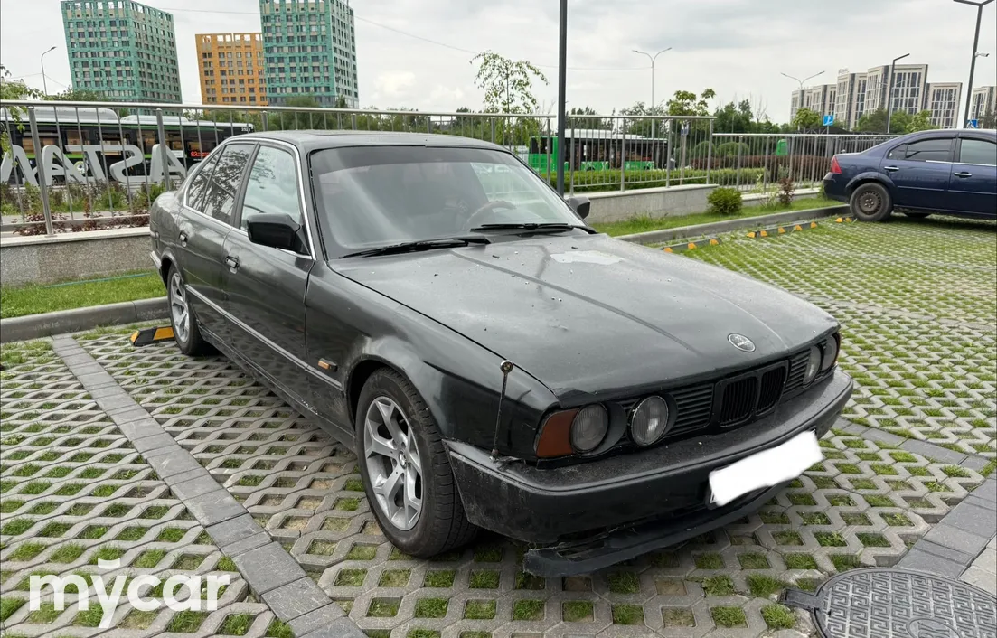 BMW 5 серия 1990