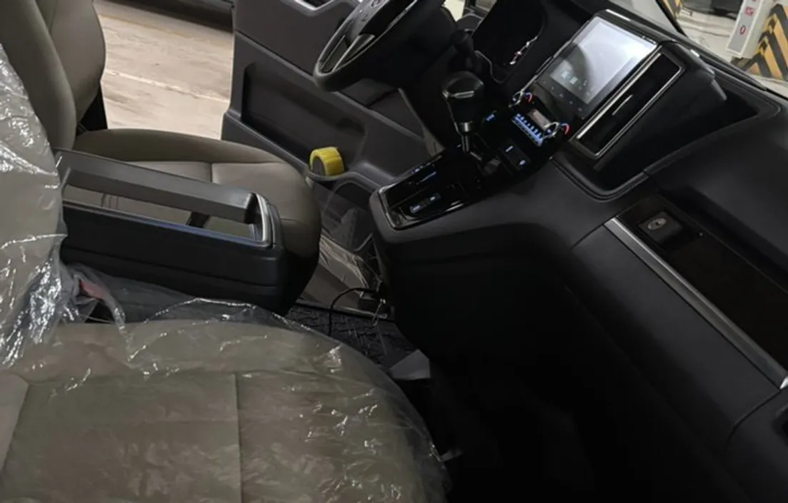 Toyota Granvia 2025