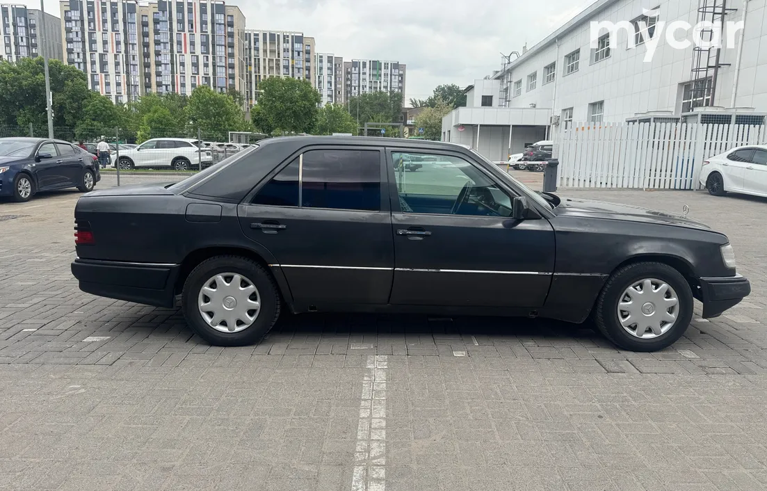 Mercedes-Benz E-Класс 1995