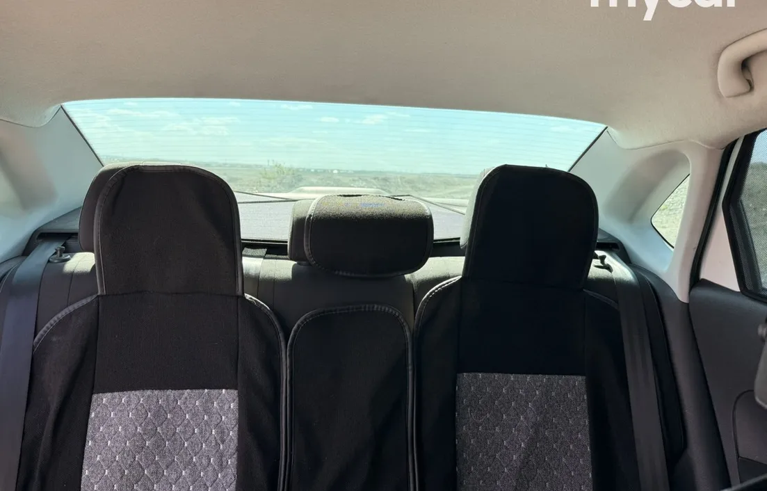 Volkswagen Polo 2015