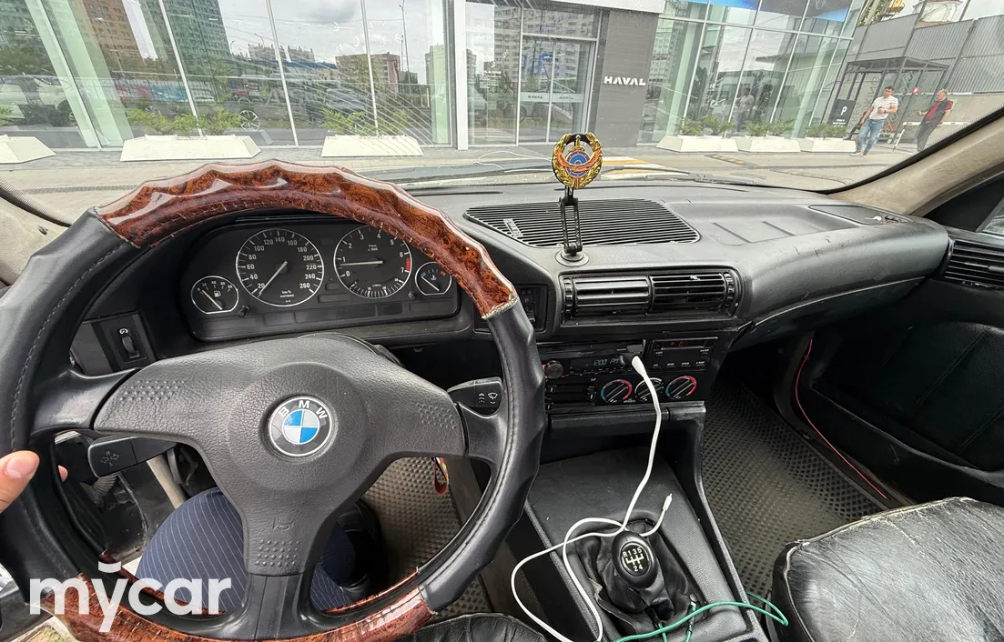 BMW 5 серия 1990
